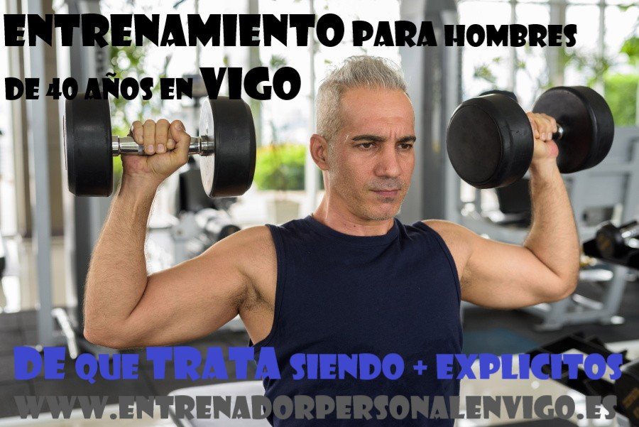 hombre de mediana  edad con camiseta de asas negra realizando una elevación frontal con mancuernas 